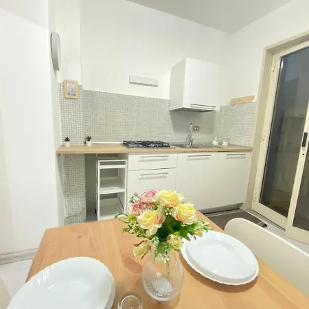 Fondachello Beach Stay * Маскали
