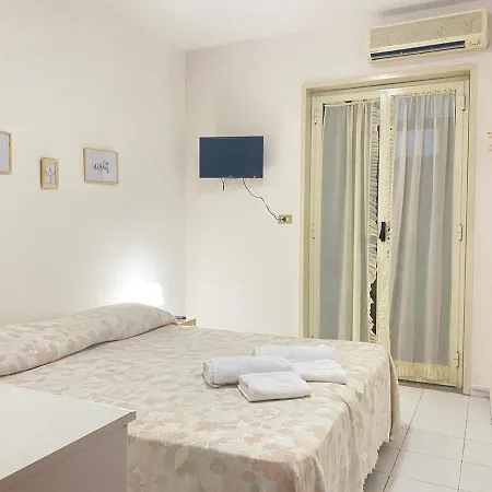 Fondachello Beach Stay Апартаменты
